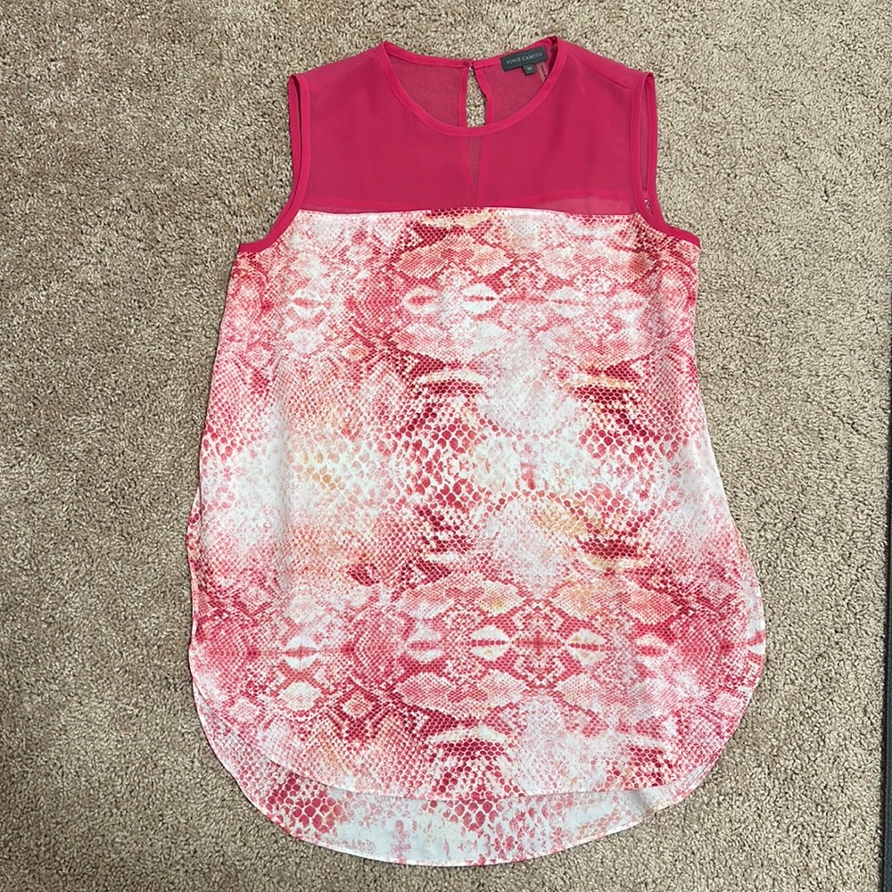 Vince Camuto top